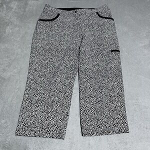 Weekends by Chicos Crop Pants Womens 2 Black White Animal Print Pocket Stretch